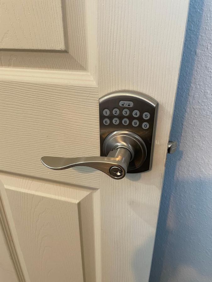 Private Room In Los Angeles With Wifi, Tv, And View Of Hollywood Sign & Shared Kitchen Extérieur photo