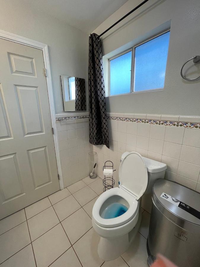 Private Room In Los Angeles With Wifi, Tv, And View Of Hollywood Sign & Shared Kitchen Extérieur photo