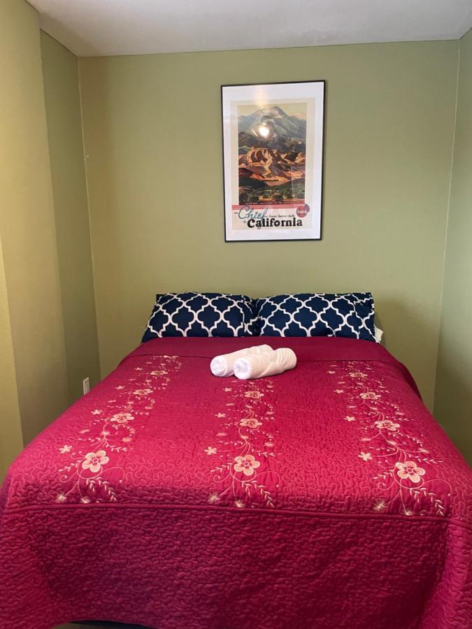 Private Room In Los Angeles With Wifi, Tv, And View Of Hollywood Sign & Shared Kitchen Extérieur photo