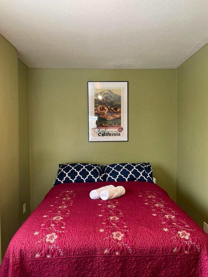 Private Room In Los Angeles With Wifi, Tv, And View Of Hollywood Sign & Shared Kitchen Extérieur photo