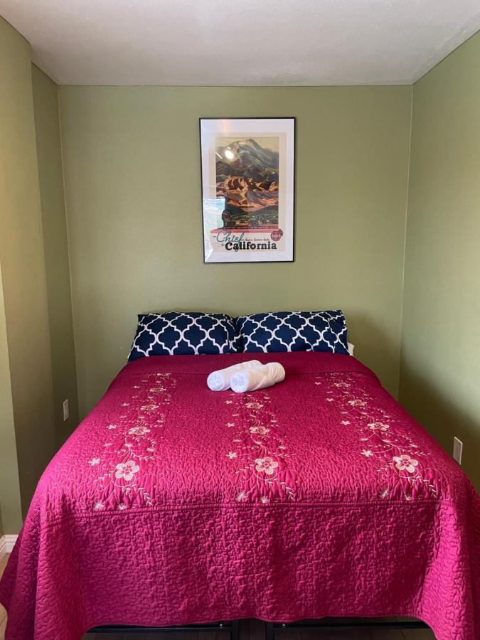 Private Room In Los Angeles With Wifi, Tv, And View Of Hollywood Sign & Shared Kitchen Extérieur photo
